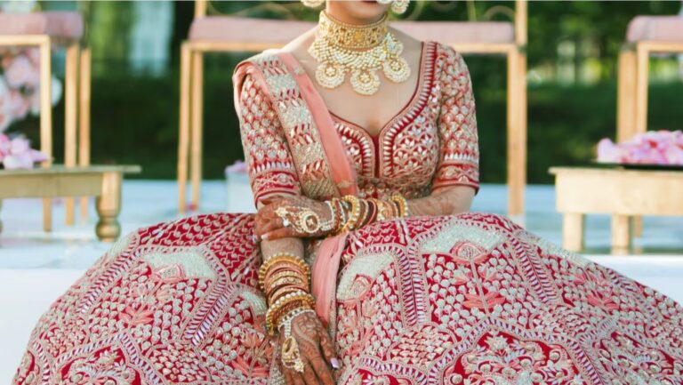 A Bride’s Guide: How to Rent the Perfect Bridal Lehenga