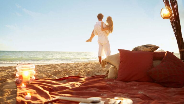 Happy Honeymoon Destinations in April 2024